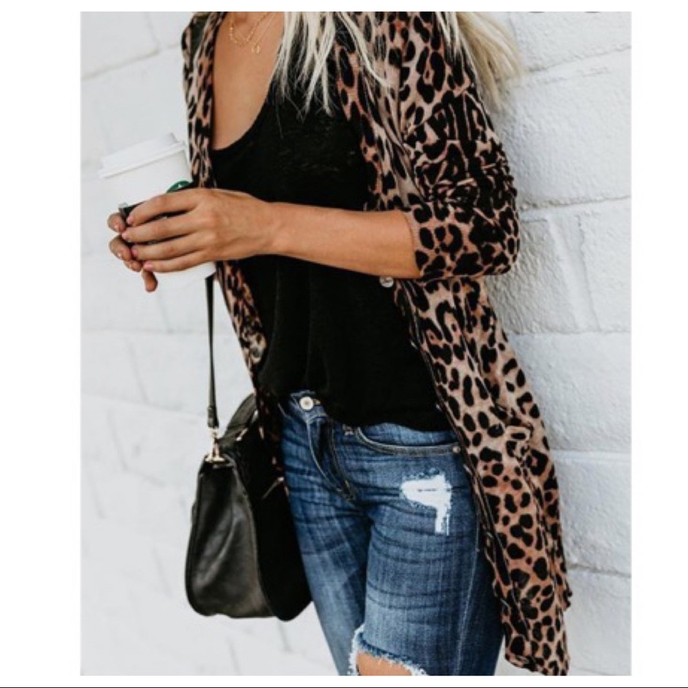 ✨ONE HOUR SALE✨Open draped Leopard open Cardigan - Picture 4 of 8
